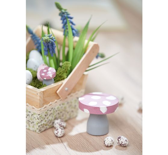 Miniaturowy stolik i taboret