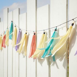 Girlanda na przyjęcie w ogrodzie